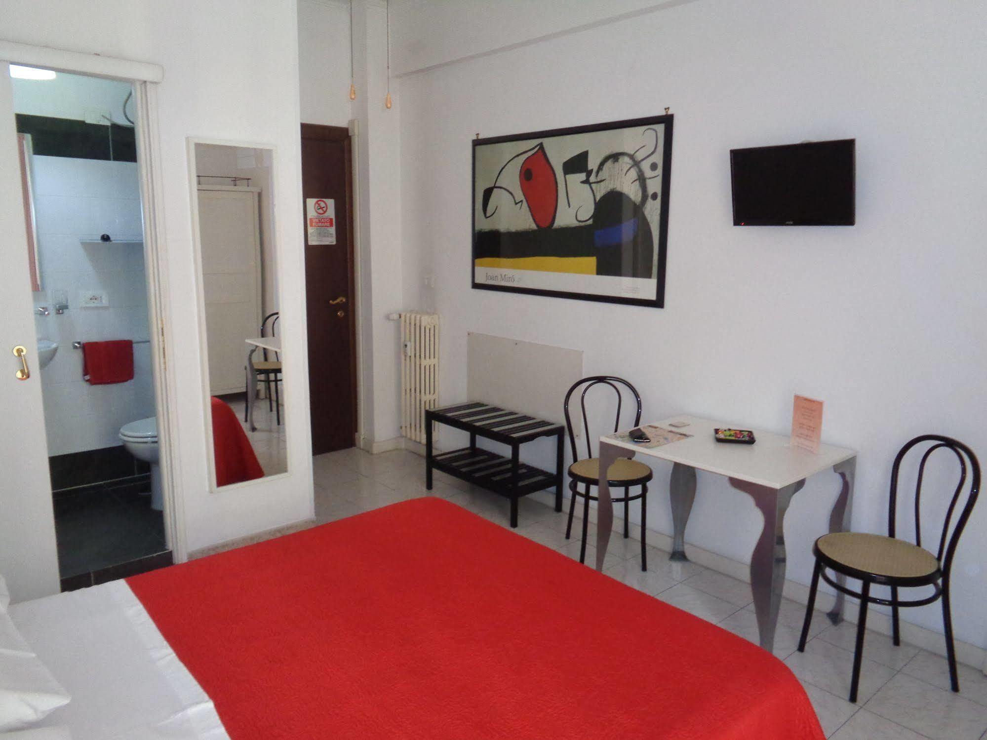 Interno 9 Ξενοδοχείο Ρώμη Εξωτερικό φωτογραφία